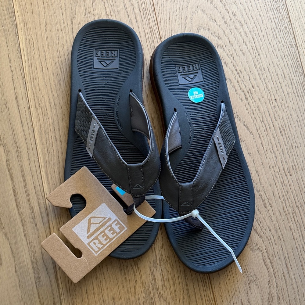 Reef Santa Ana flip flops  Sandals new 13